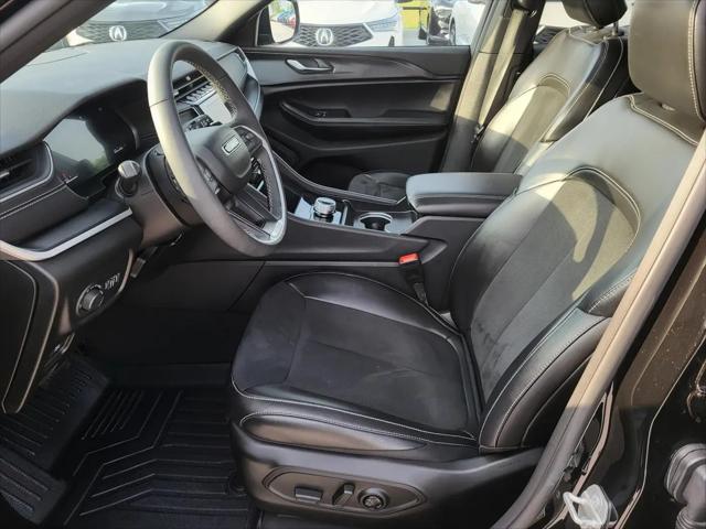 2025 Jeep Grand Cherokee L Altitude X 4x2