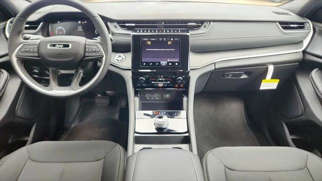2026 Jeep Grand Cherokee L Altitude 4x2