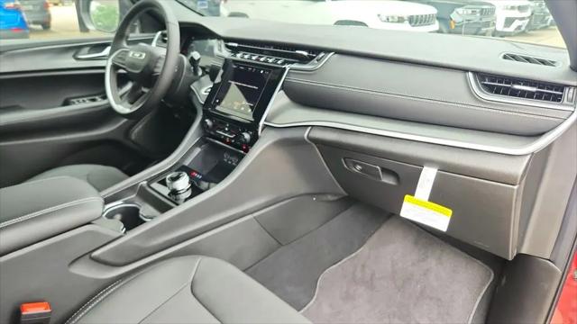 2026 Jeep Grand Cherokee L Altitude 4x2