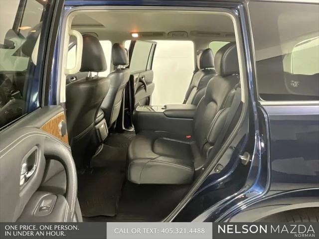 2015 INFINITI QX80 Standard