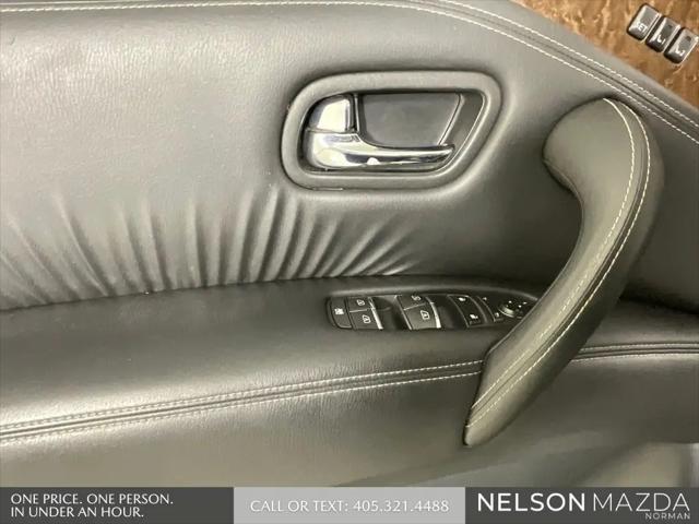 2015 INFINITI QX80 Standard