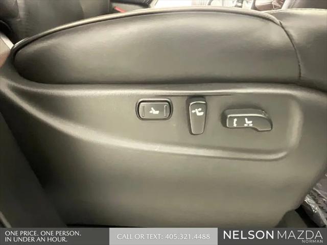 2015 INFINITI QX80 Standard