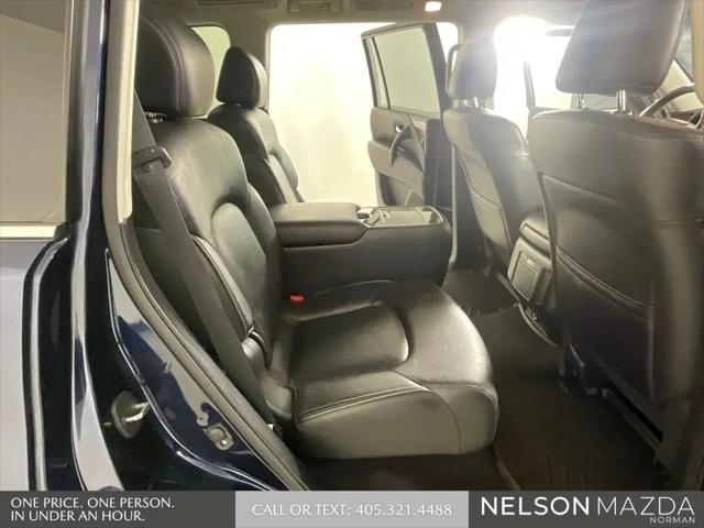 2015 INFINITI QX80 Standard