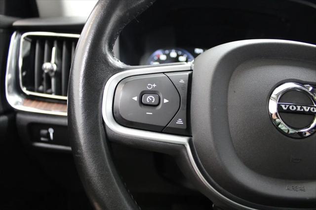 2022 Volvo S60 B5 Momentum