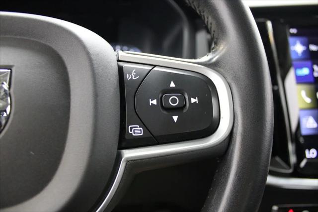 2022 Volvo S60 B5 Momentum