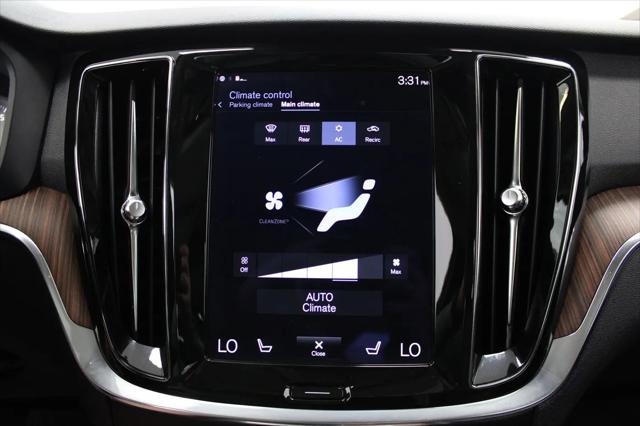 2022 Volvo S60 B5 Momentum