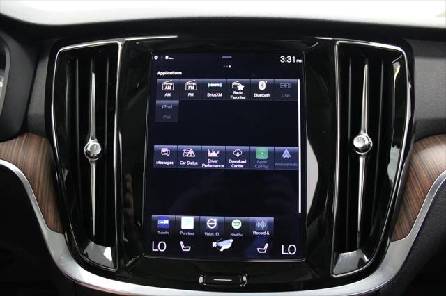 2022 Volvo S60 B5 Momentum