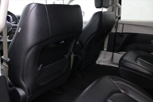 2022 Chrysler Pacifica Hybrid Touring L