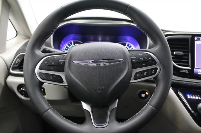 2022 Chrysler Pacifica Hybrid Touring L