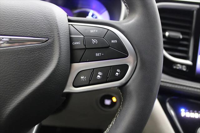 2022 Chrysler Pacifica Hybrid Touring L
