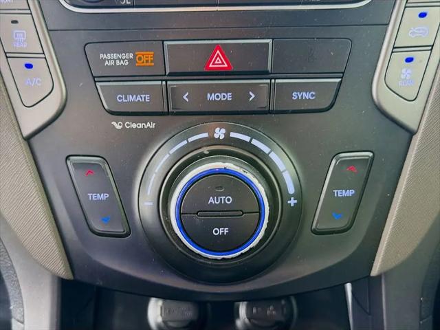 2017 Hyundai Santa Fe SE