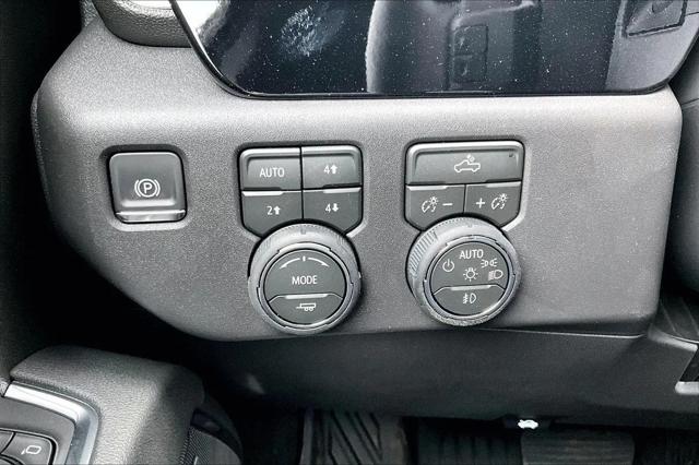 2026 Chevrolet Silverado 1500 4WD Crew Cab Short Bed LT Trail Boss