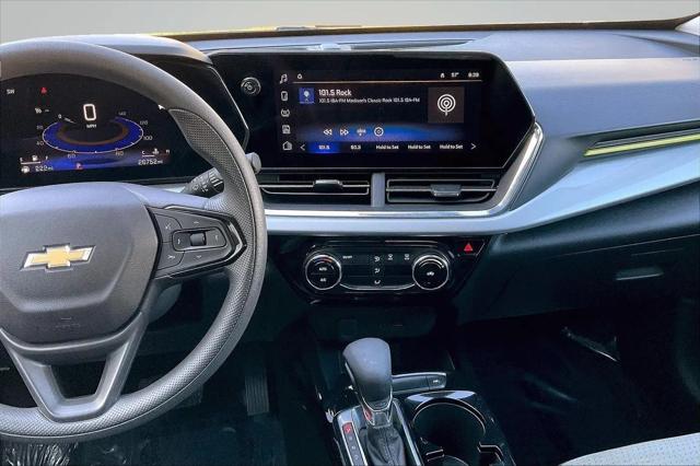 2025 Chevrolet Trax FWD LT