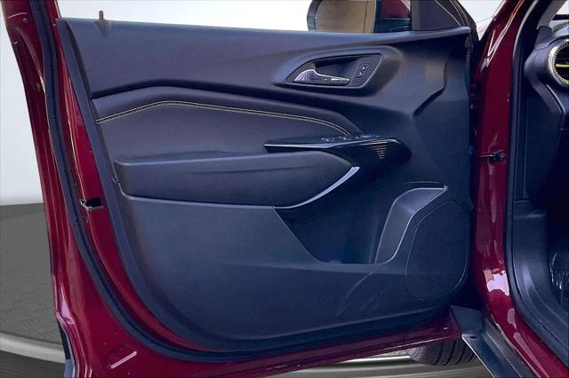 2025 Chevrolet Trax FWD LT