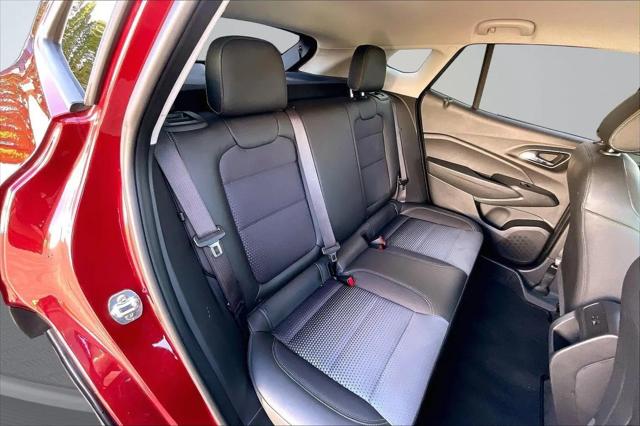2025 Chevrolet Trax FWD LT