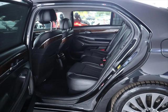 2018 Genesis G90 3.3T Premium