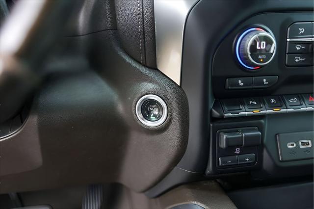 2020 Chevrolet Silverado 1500 2WD Crew Cab Short Bed RST