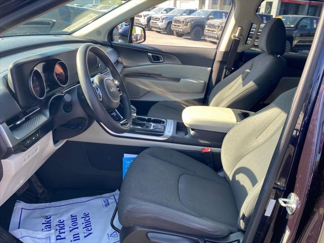 2023 Kia Carnival MPV LX