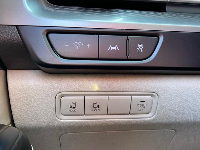 2023 Kia Carnival MPV LX