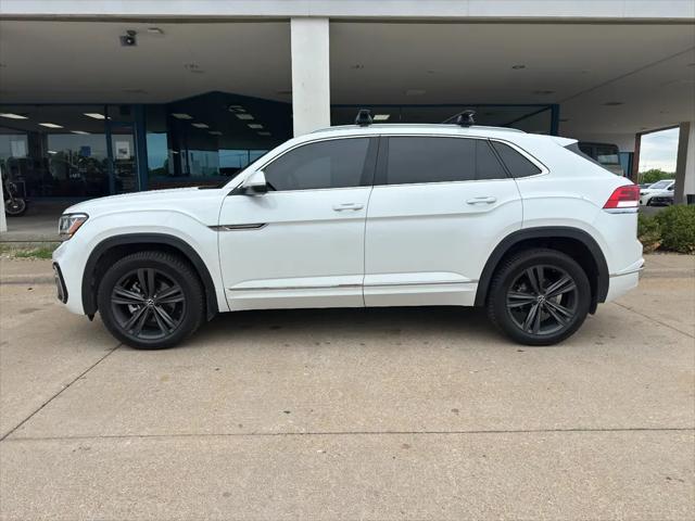2022 Volkswagen Atlas Cross Sport 2.0T SEL R-Line