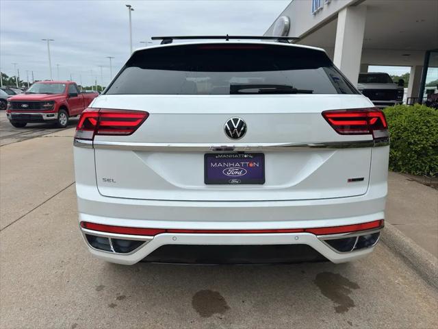 2022 Volkswagen Atlas Cross Sport 2.0T SEL R-Line