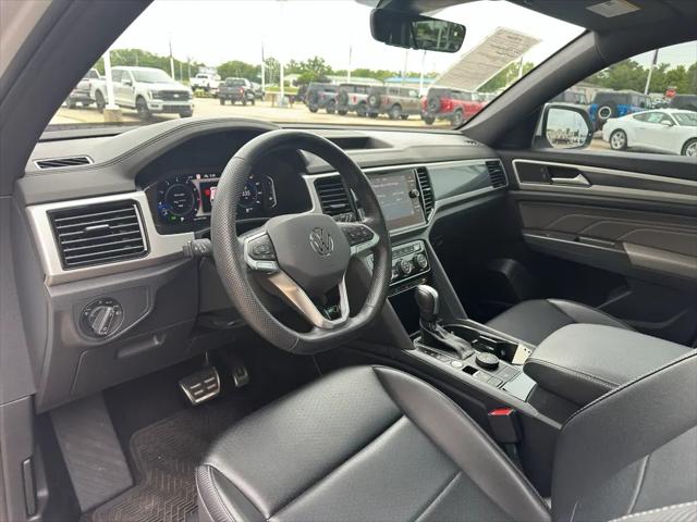 2022 Volkswagen Atlas Cross Sport 2.0T SEL R-Line