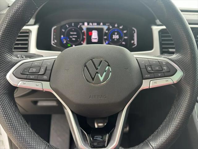 2022 Volkswagen Atlas Cross Sport 2.0T SEL R-Line