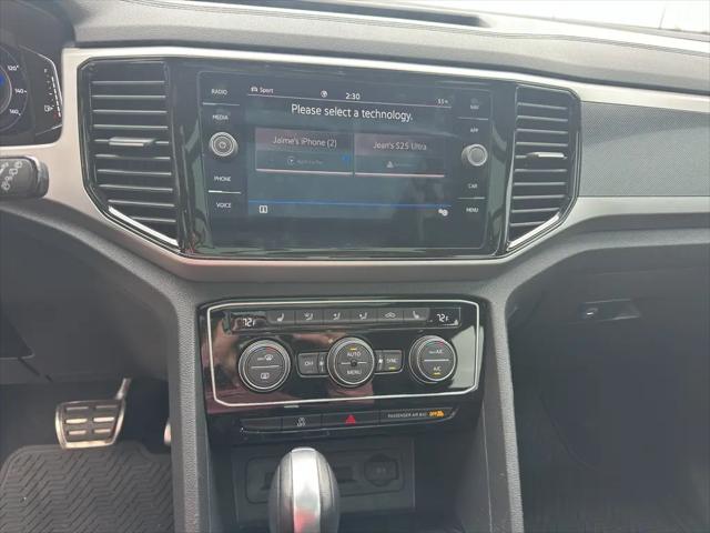 2022 Volkswagen Atlas Cross Sport 2.0T SEL R-Line