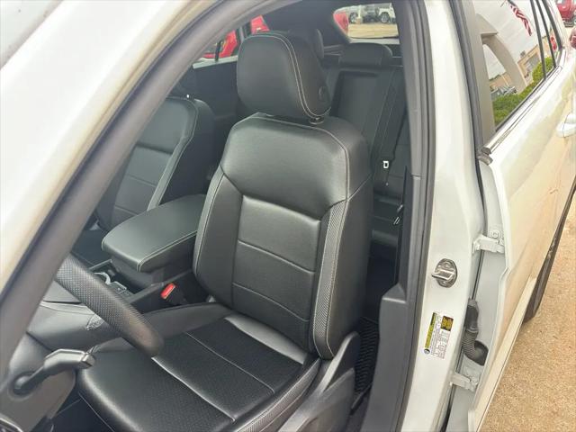 2022 Volkswagen Atlas Cross Sport 2.0T SEL R-Line