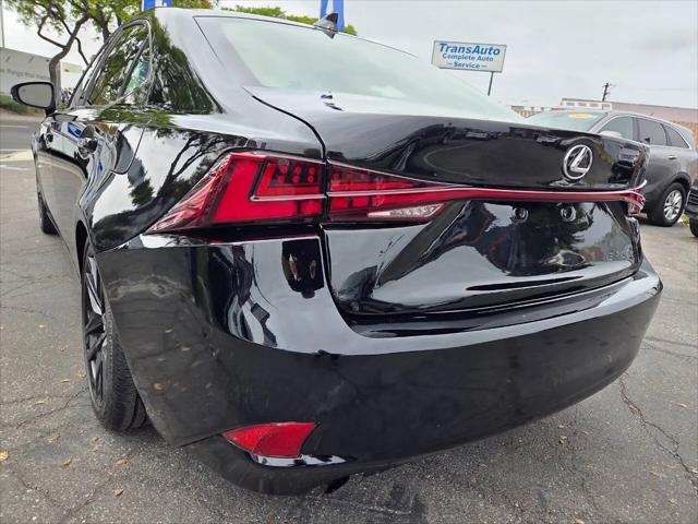 2016 Lexus IS 200t IS 200t