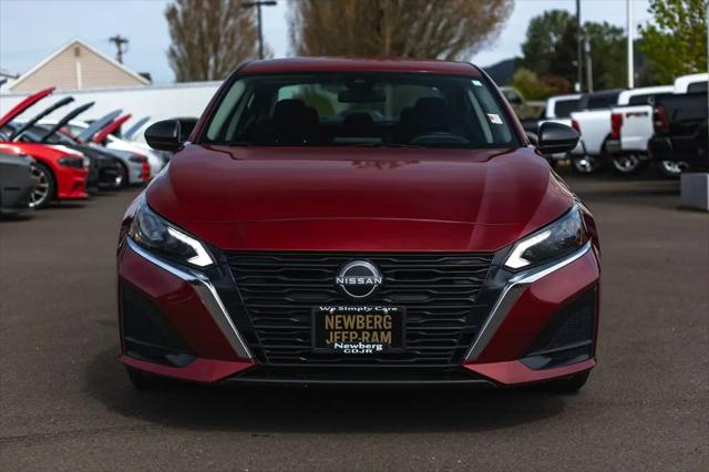 2024 Nissan Altima SV FWD