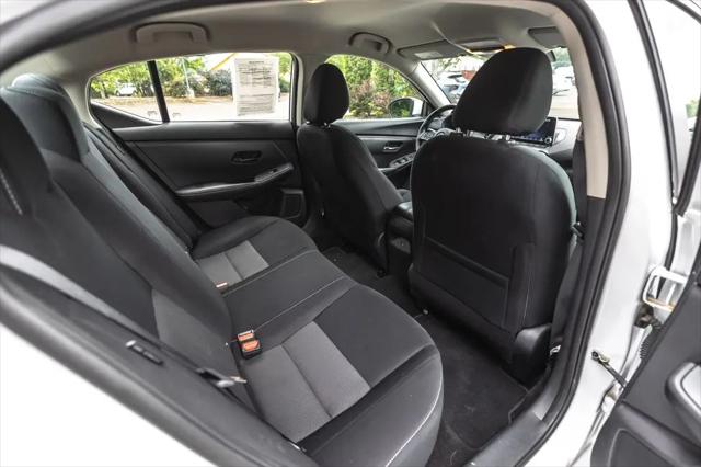 2024 Nissan Sentra SV Xtronic CVT