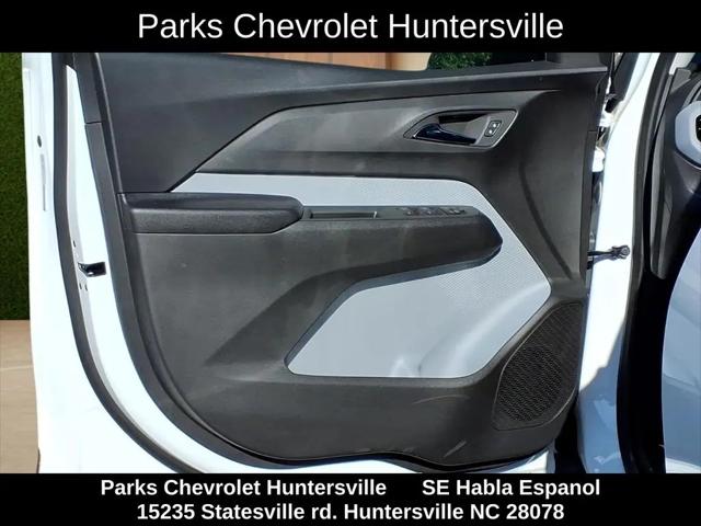 2027 Chevrolet Bolt LT FWD
