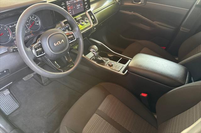 2023 Kia Sorento LX