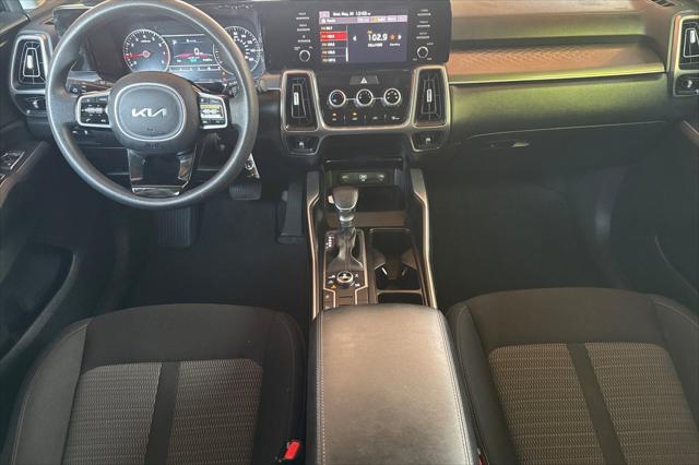 2023 Kia Sorento LX