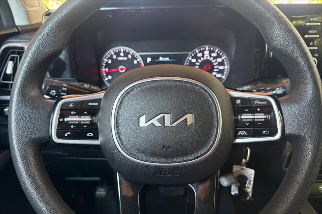 2023 Kia Sorento LX