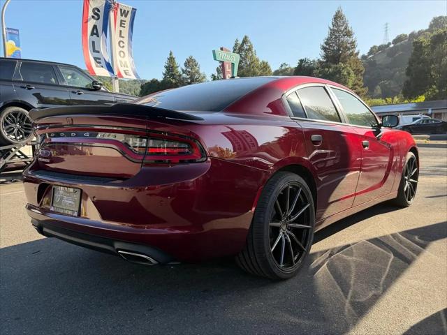 2020 Dodge Charger SXT RWD