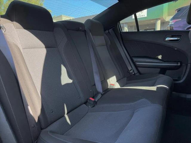 2020 Dodge Charger SXT RWD