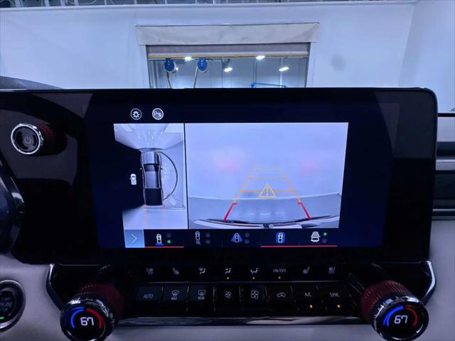 2023 GMC Canyon 4WD Crew Cab Short Box AT4X