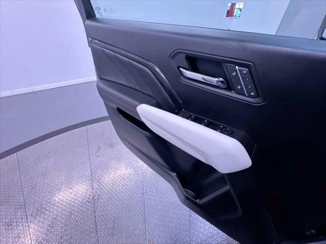 2023 GMC Canyon 4WD Crew Cab Short Box AT4X
