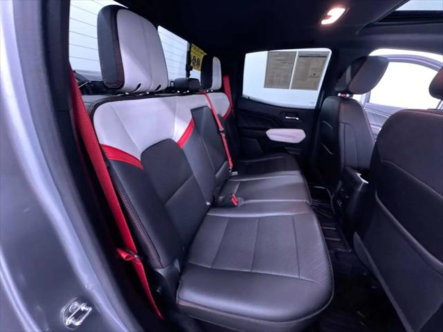 2023 GMC Canyon 4WD Crew Cab Short Box AT4X