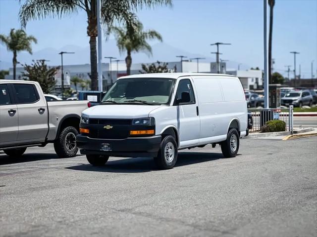 2026 Chevrolet Express Cargo Van 2500 Regular Wheelbase, WT, RWD