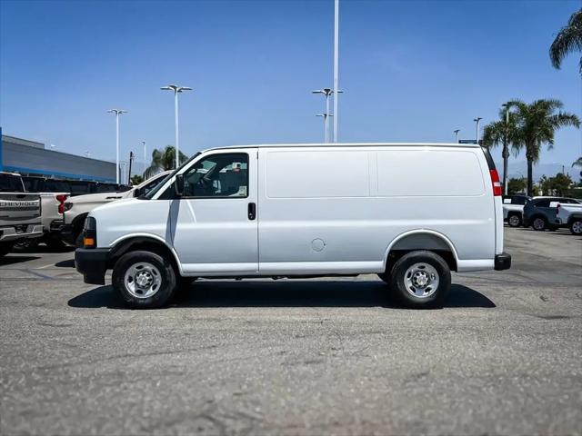 2026 Chevrolet Express Cargo Van 2500 Regular Wheelbase, WT, RWD