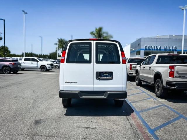 2026 Chevrolet Express Cargo Van 2500 Regular Wheelbase, WT, RWD