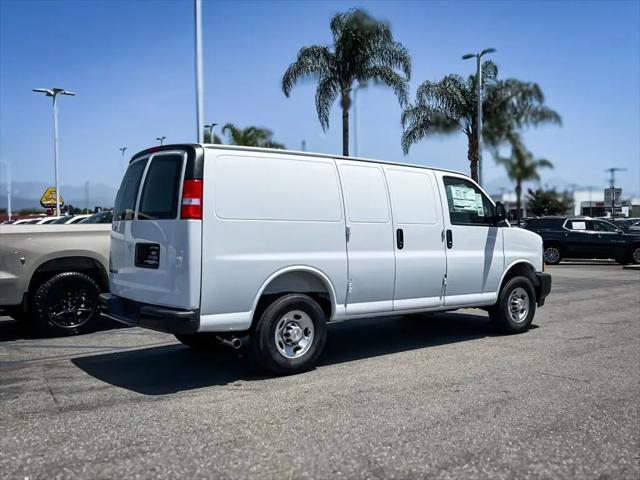 2026 Chevrolet Express Cargo Van 2500 Regular Wheelbase, WT, RWD