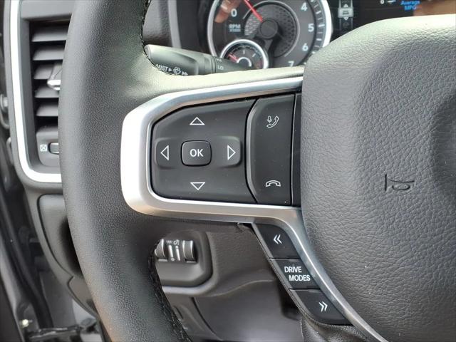 2025 Ram 1500 Big Horn Crew Cab 4x4 5'7" Box