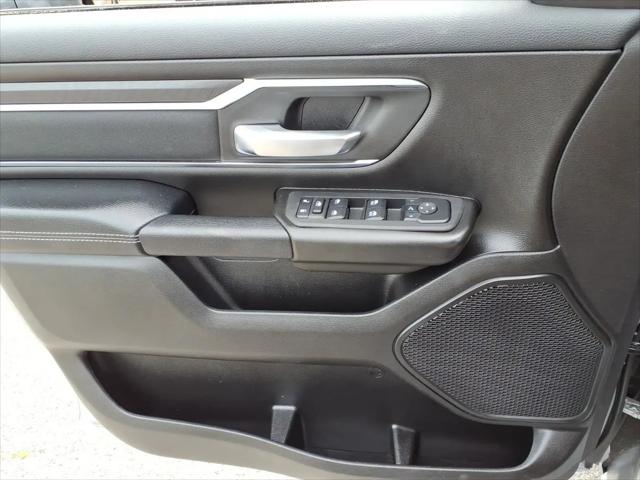 2025 Ram 1500 Big Horn Crew Cab 4x4 5'7" Box