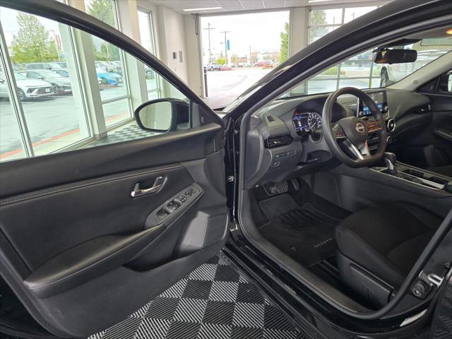 2024 Nissan Sentra SV Xtronic CVT