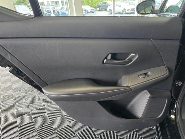 2024 Nissan Sentra SV Xtronic CVT