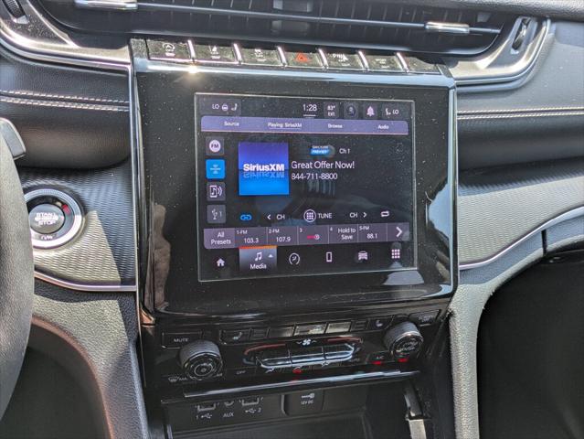 2024 Jeep Grand Cherokee L Altitude 4x4